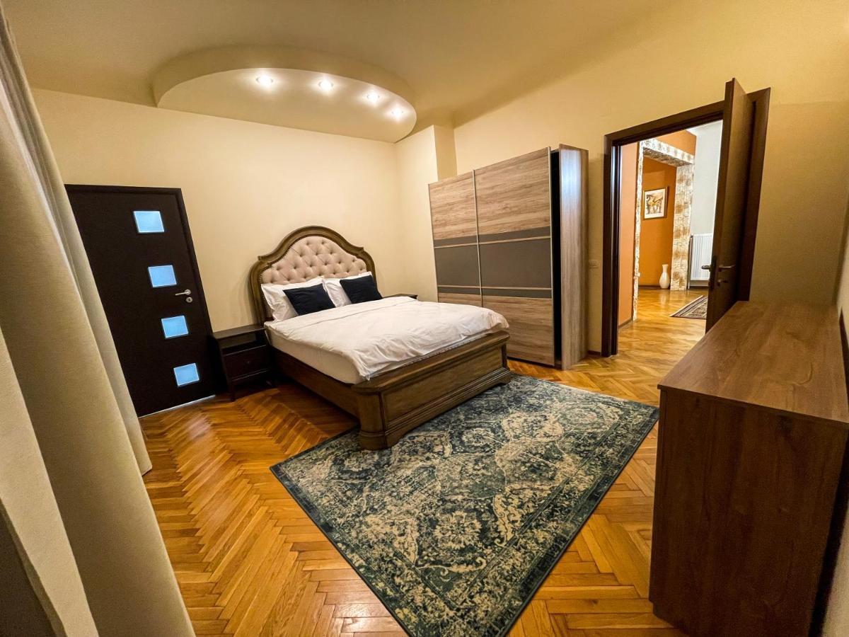 Central Apartment W/ Fire Place - Ground Floor Bukarest Exterior foto